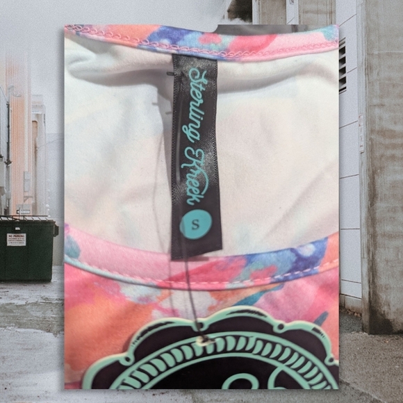 NWT Sterling Kreek Floral Pink and Blue Women's Top Size Small - Picture 5 of 7